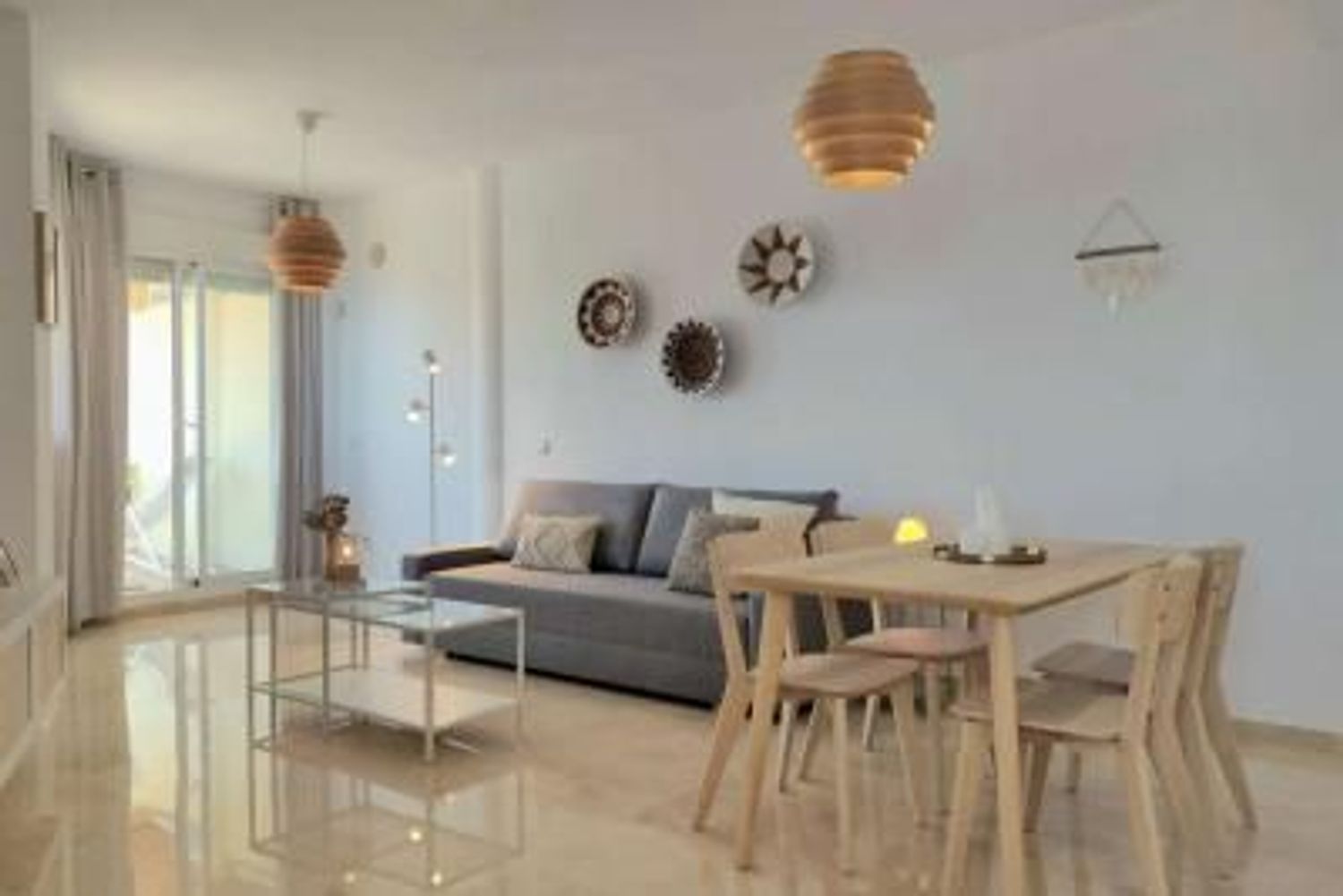 Living room of Flat for sale in Benalmádena  with Air Conditioner, Terrace and Swimming Pool