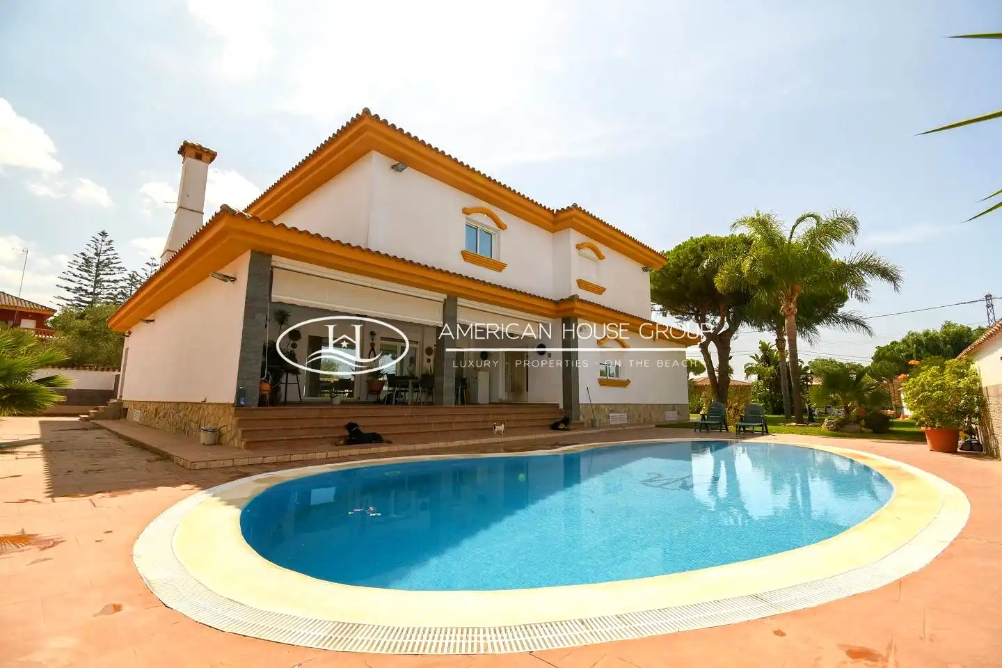 Exterior view of Houses for sale in Chiclana de la Frontera  with Air Conditioner, Heating and Private garden