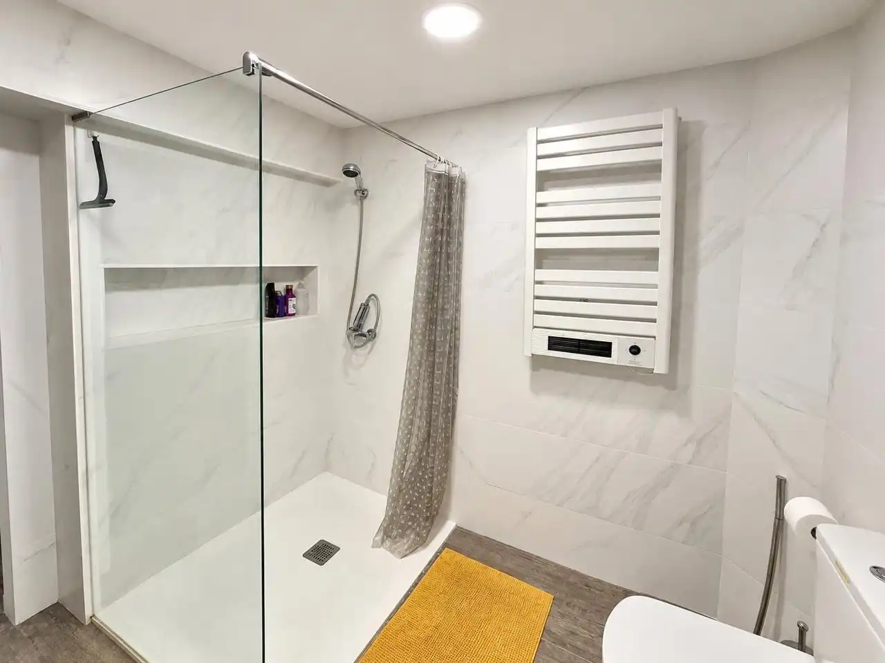 Baño de Planta baja para compartir en Barcelona con Amueblado
