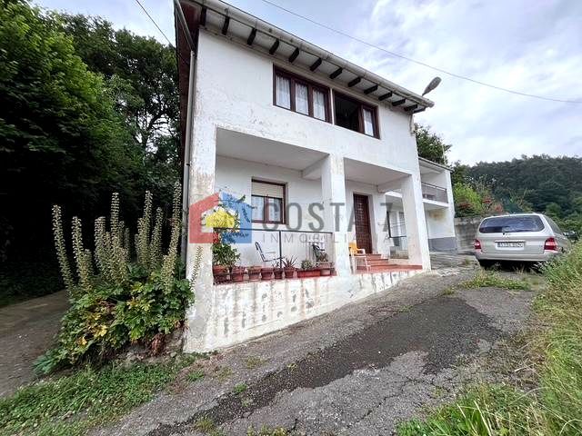 Exterior view of House or chalet for sale in Hazas de Cesto  with Private garden and Terrace