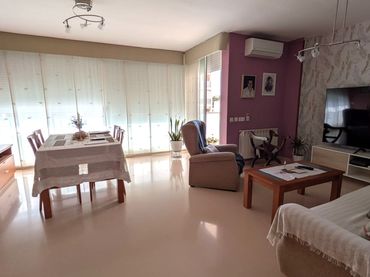 Appartamento con balcone in vendita a Centre