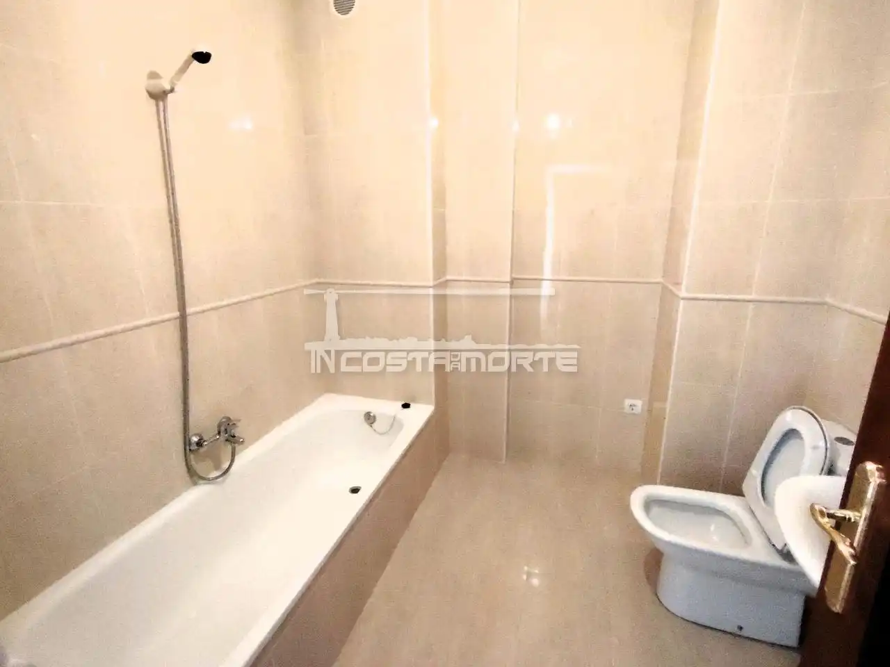 Badezimmer von Wohnung zum Verkauf in Fisterra mit Abstellraum