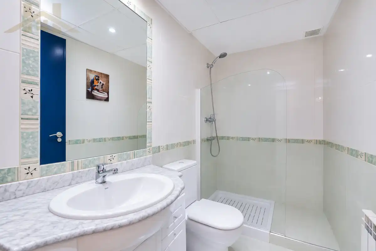 Baño de Ático en venta en Valdemoro con Aire acondicionado, Calefacción y Terraza
