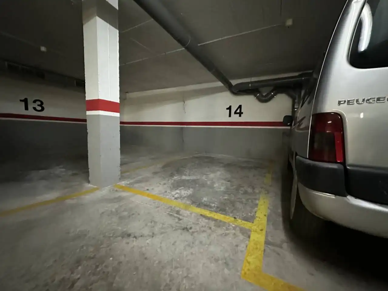 Parcheggio con ascensore in vendita a Plaza Manuel Raventós 3, imagen 2