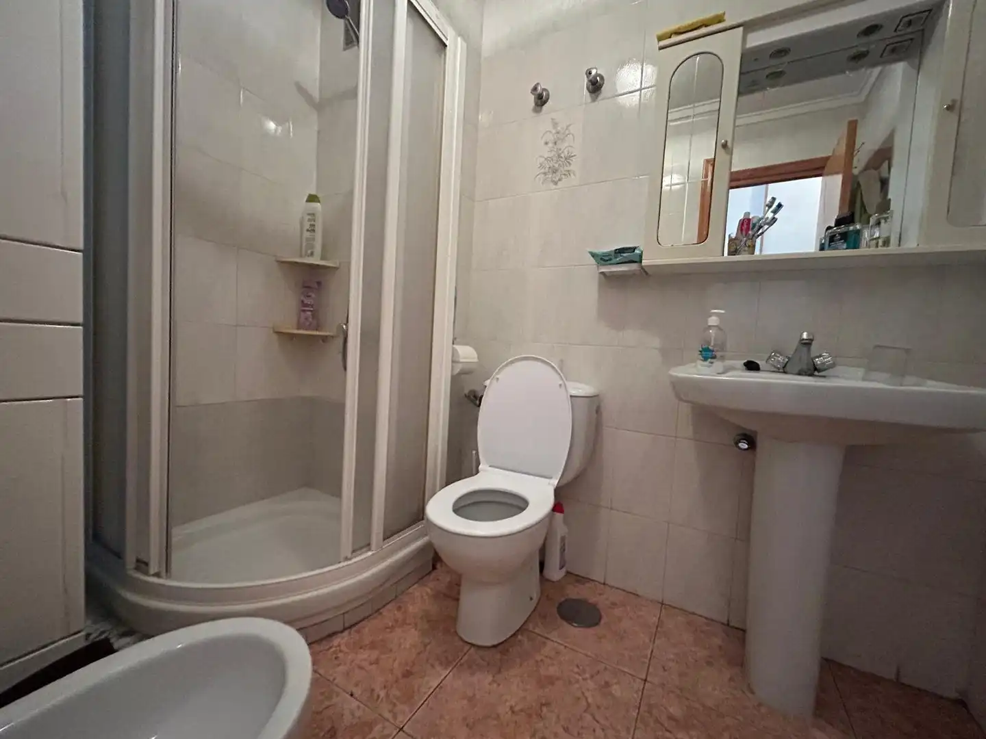 Bany de Apartament en venda en Torrevieja amb Aire condicionat, Terrassa i Moblat