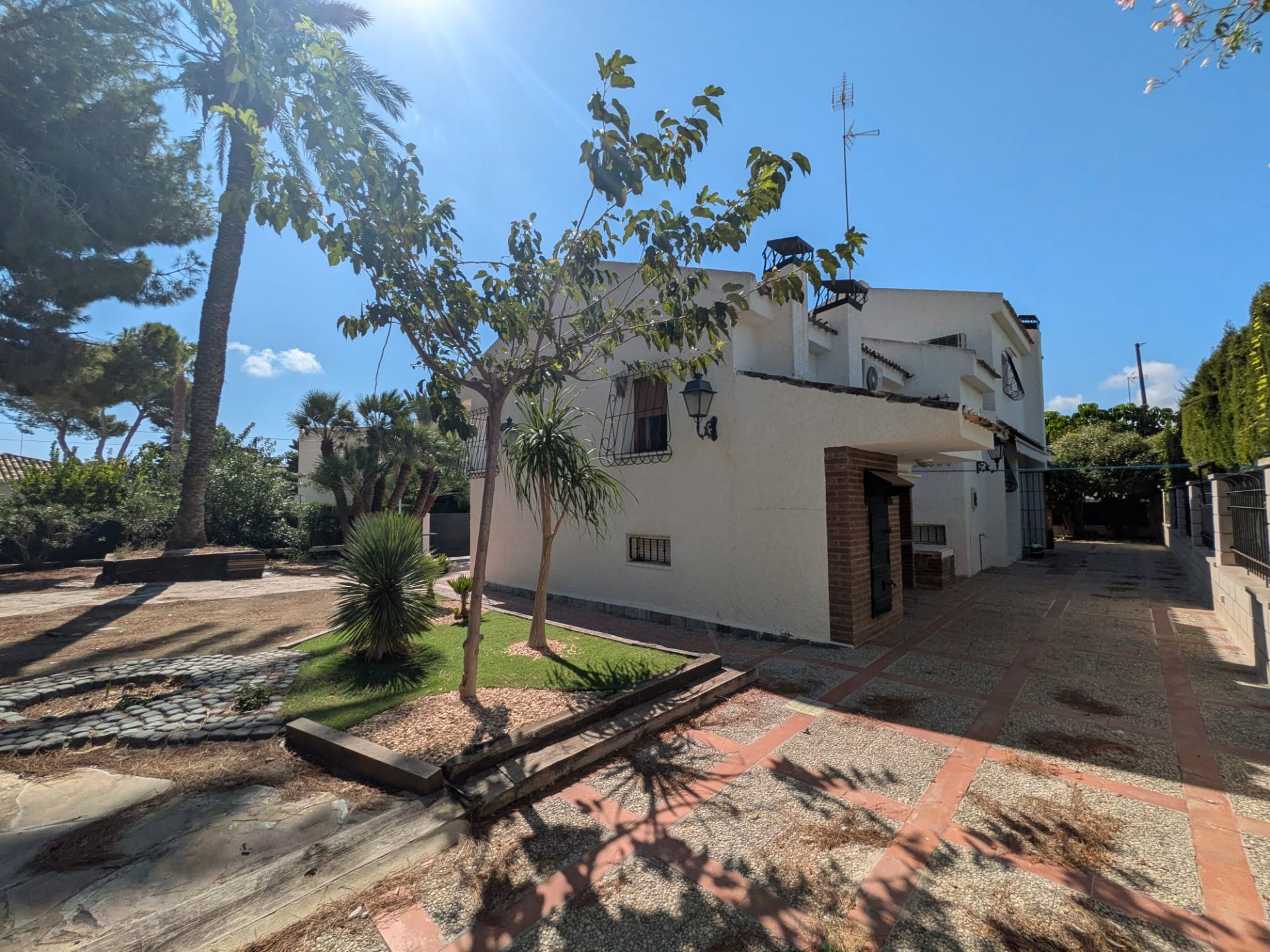 Vista exterior de Casa o xalet de lloguer en San Javier amb Aire condicionat, Jardí privat i Terrassa