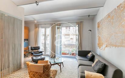 Living room of Flat for sale in  Barcelona Capital  with Air Conditioner, Terrace and Balcony