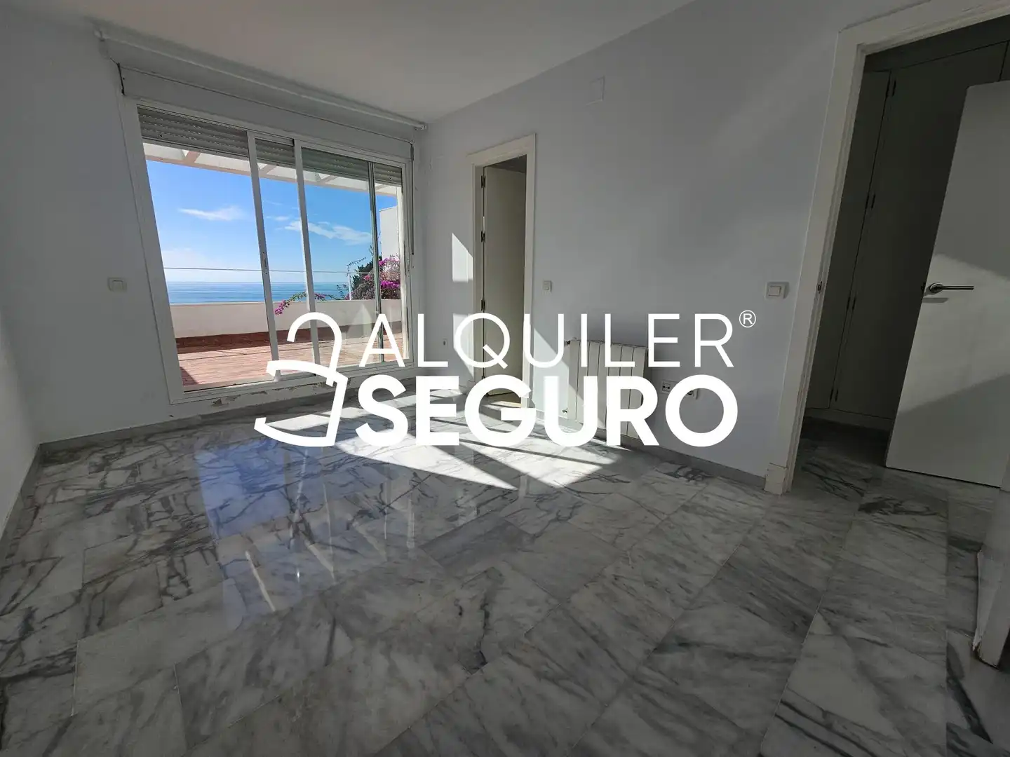 Dormitori de Casa o xalet de lloguer en Conil de la Frontera amb Calefacció, Terrassa i Piscina