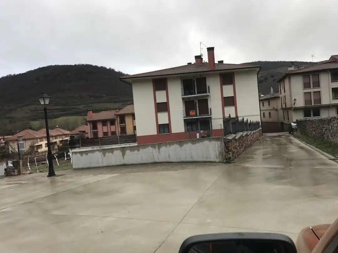 Geschaftsraum zum Verkauf in Valgañón