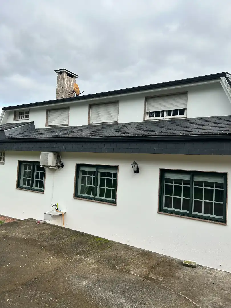Außenansicht von Haus oder Chalet zum Verkauf in Poio mit Klimaanlage, Heizung und Terrasse
