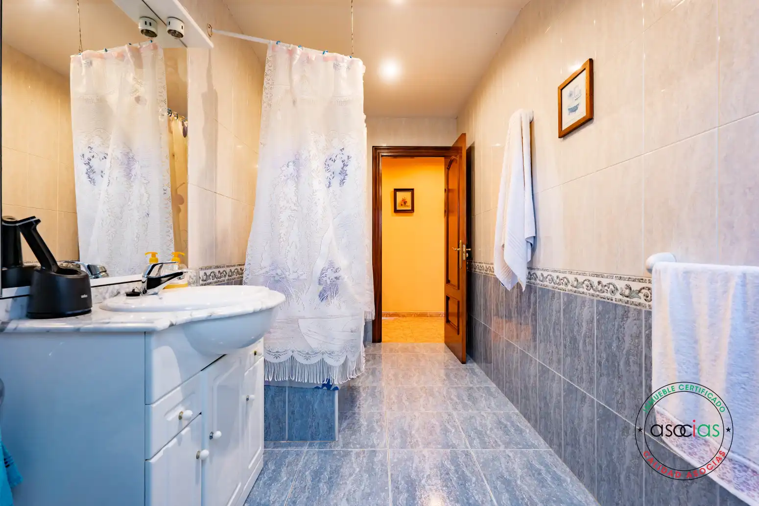 Baño de Casa o chalet en venta en Gijón  con Calefacción y Amueblado
