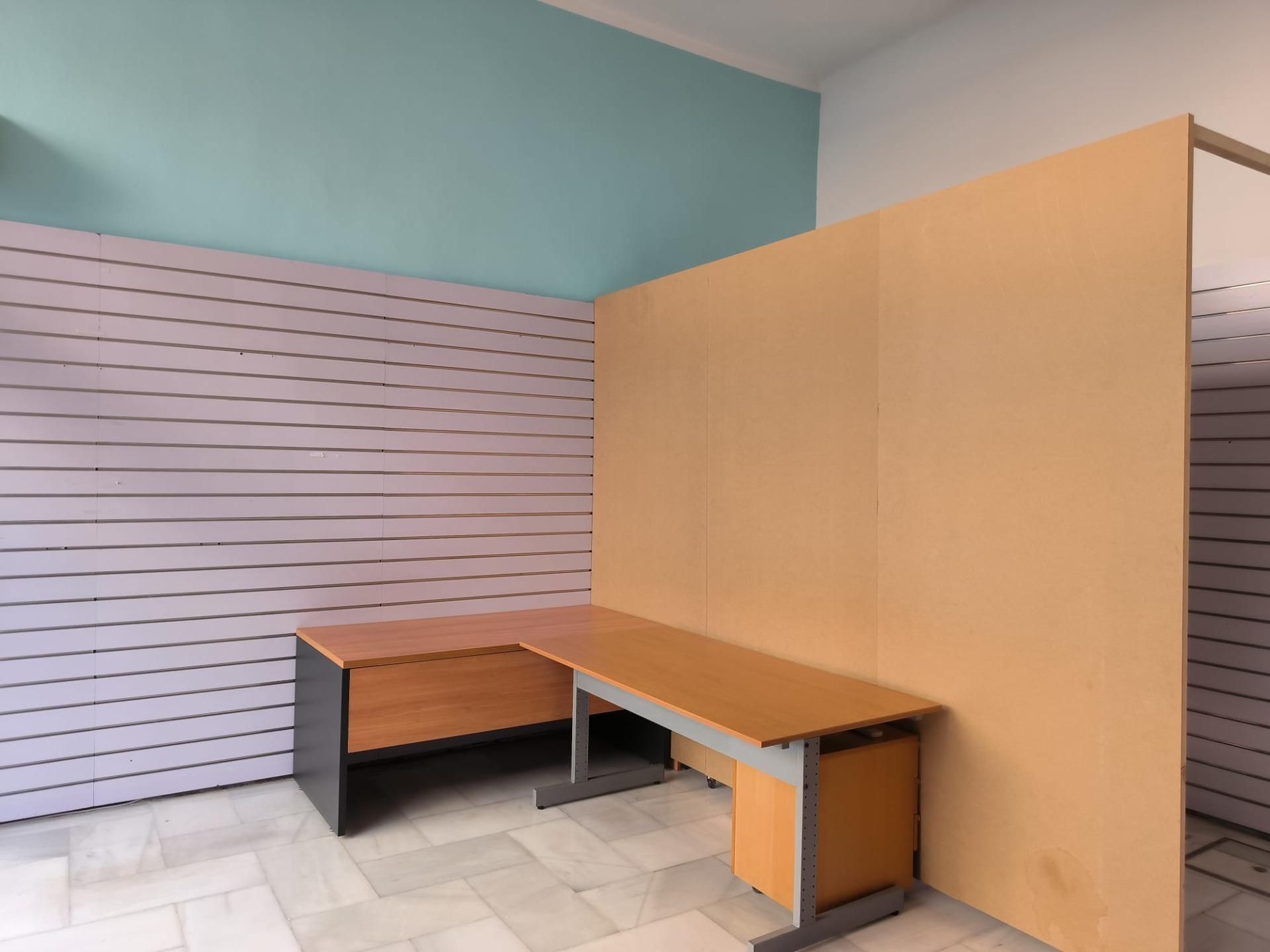 Premises to rent in  Sevilla Capital  with Air Conditioner