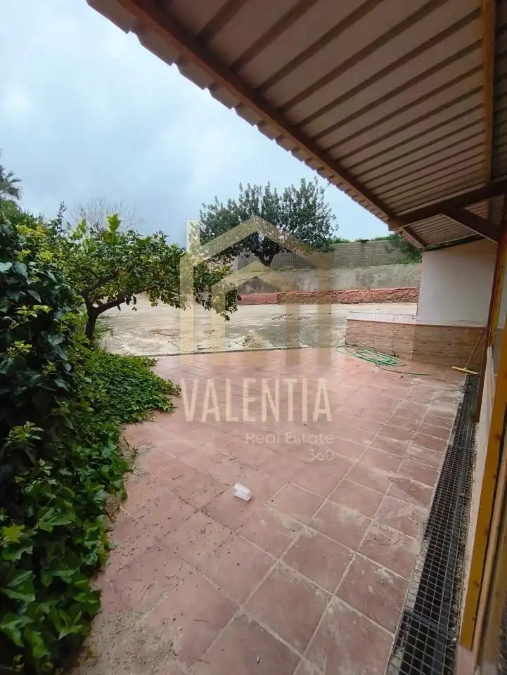 Houses for sale in Buñol  with Air Conditioner, Furnished and Alarm