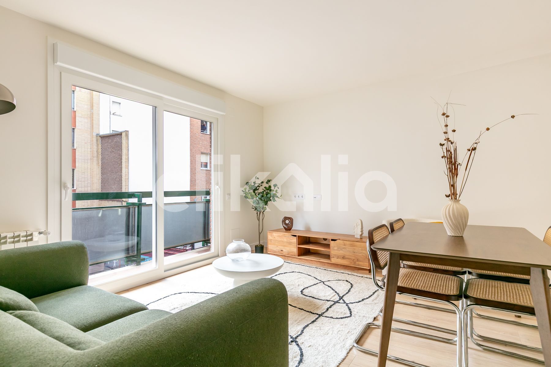 Sala d'estar de Pis en venda en  Madrid Capital amb Aire condicionat, Calefacció i Terrassa