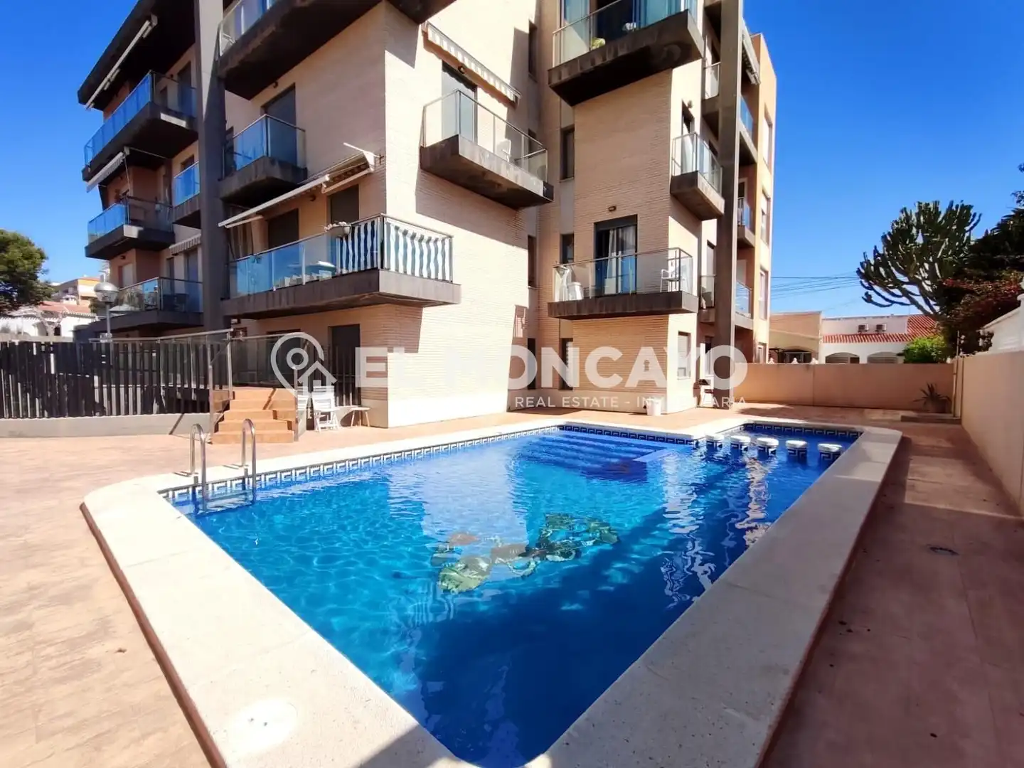 Apartment mit Pool zum Verkauf in Playa del Acequión, Náufragos y Rocío del Mar