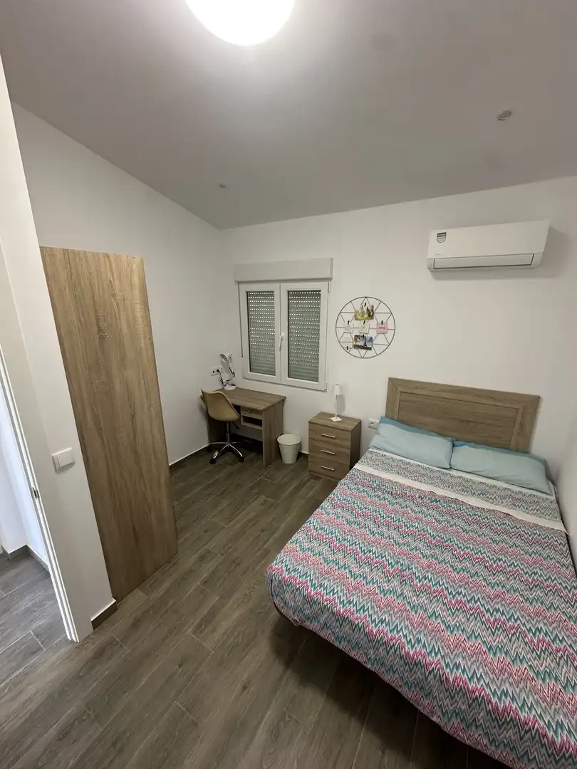 Dormitori de Casa adosada per a compartir en Pedanías Oeste