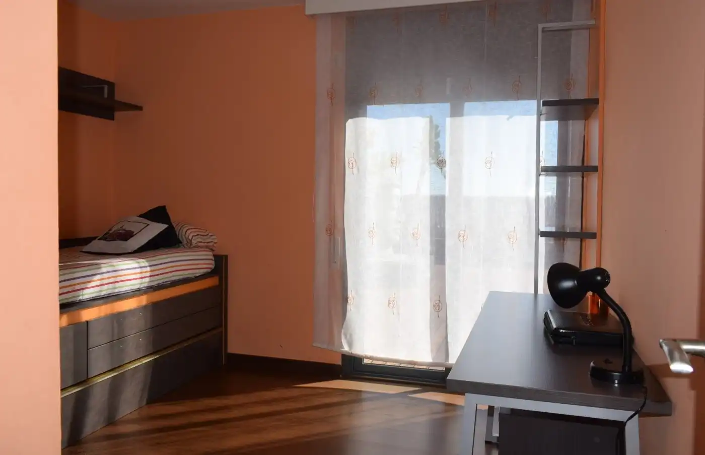 Dormitori de Casa adosada en venda en Calafell amb Calefacció, Jardí privat i Terrassa