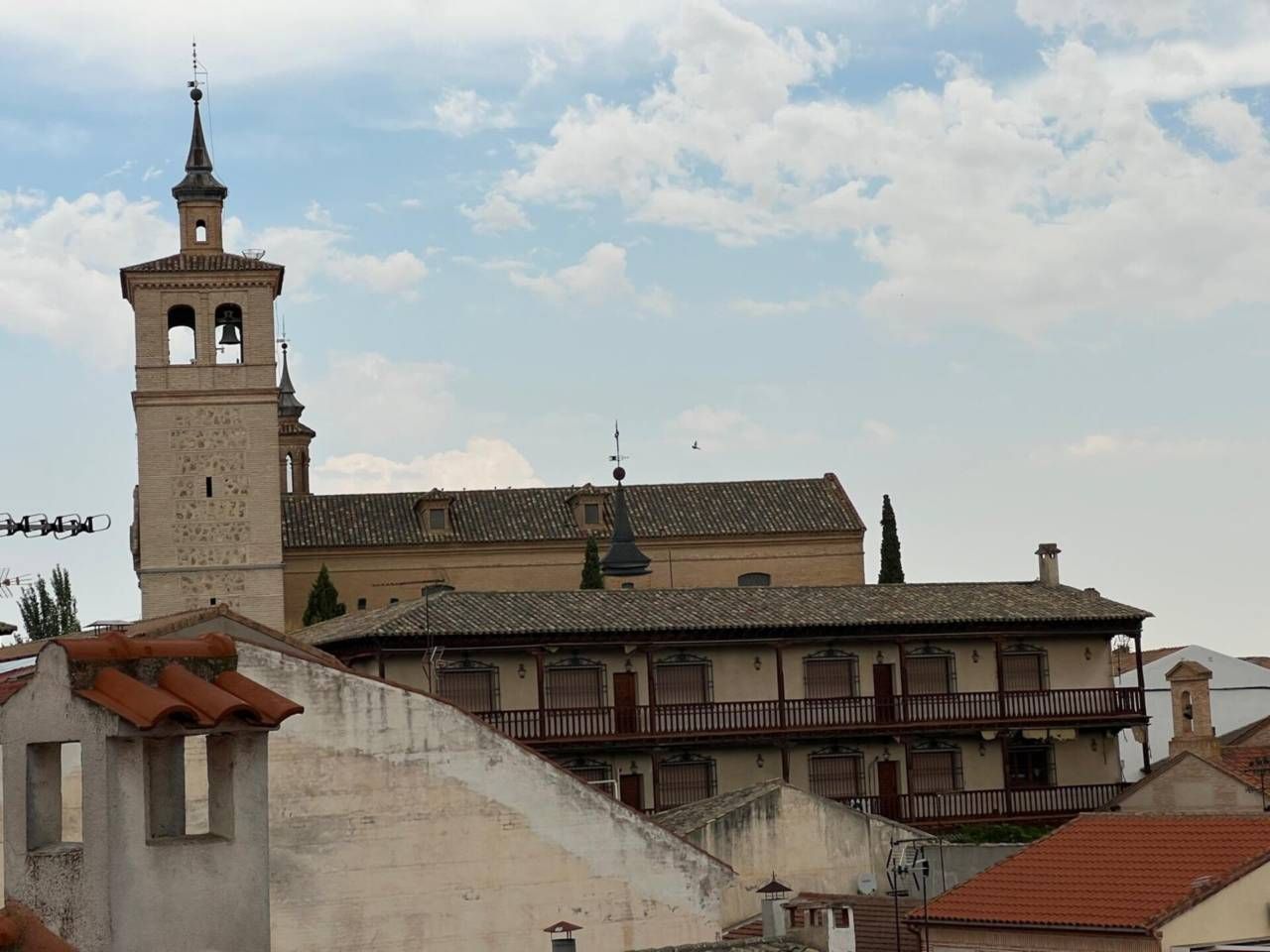Vista exterior de Piso de alquiler en Olías del Rey con Aire acondicionado, Calefacción y Terraza