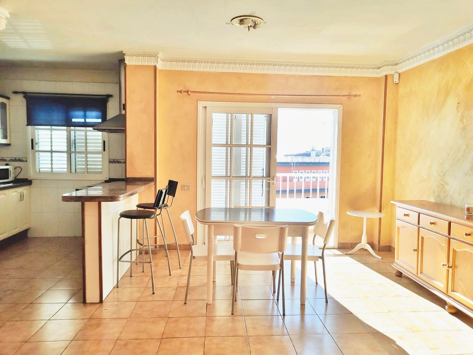 Menjador de Pis en venda en Candelaria amb Moblat i Balcó