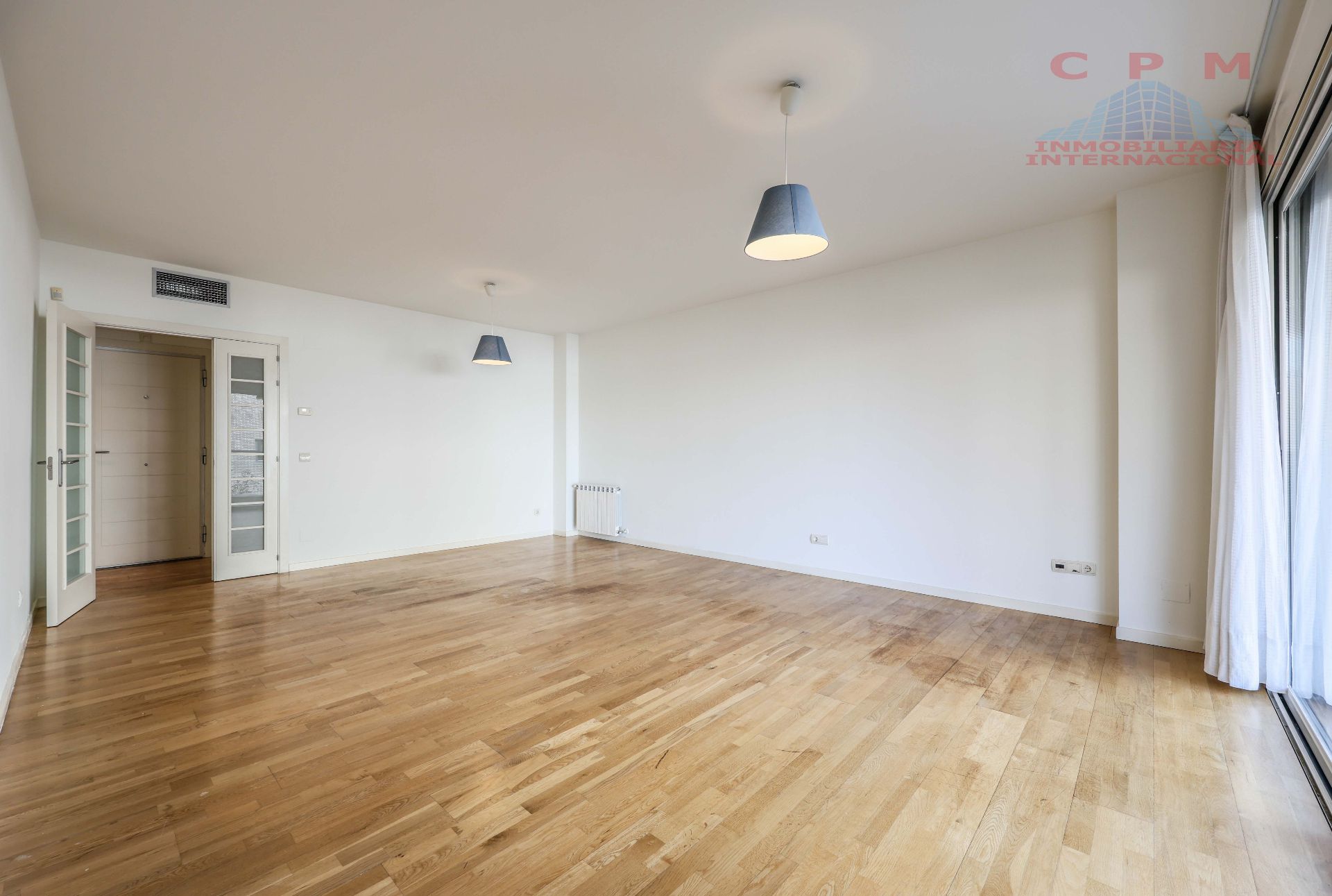 Living room of Flat to rent in Pozuelo de Alarcón  with Air Conditioner, Heating and Parquet flooring