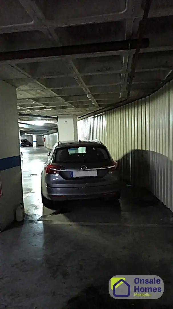 Parkplatz von Wohnung zum Verkauf in Marbella mit Abstellraum und Balkon