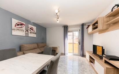 Living room of Flat for sale in Viladecans  with Air Conditioner, Heating and Oven