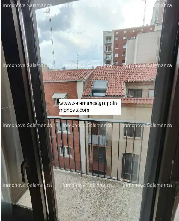 Balcony of Flat for rent in Salamanca  with Heating, Furnished and Oven