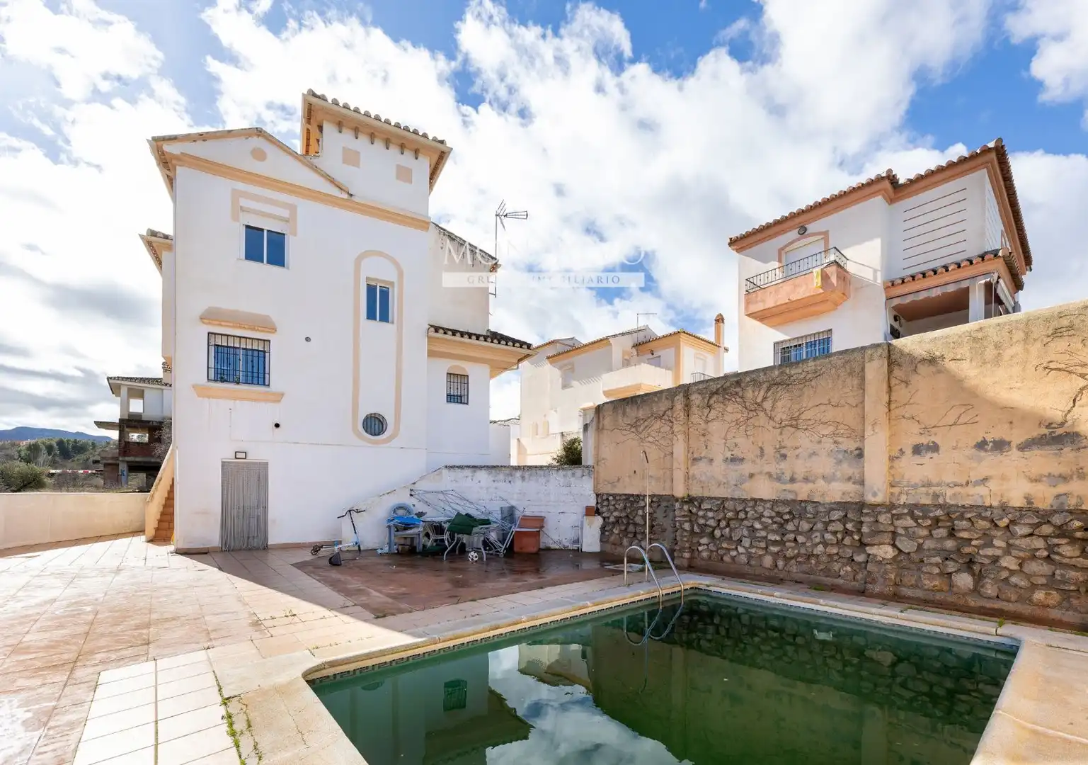 Vista exterior de Casa o chalet en venta en Gójar con Calefacción y Piscina