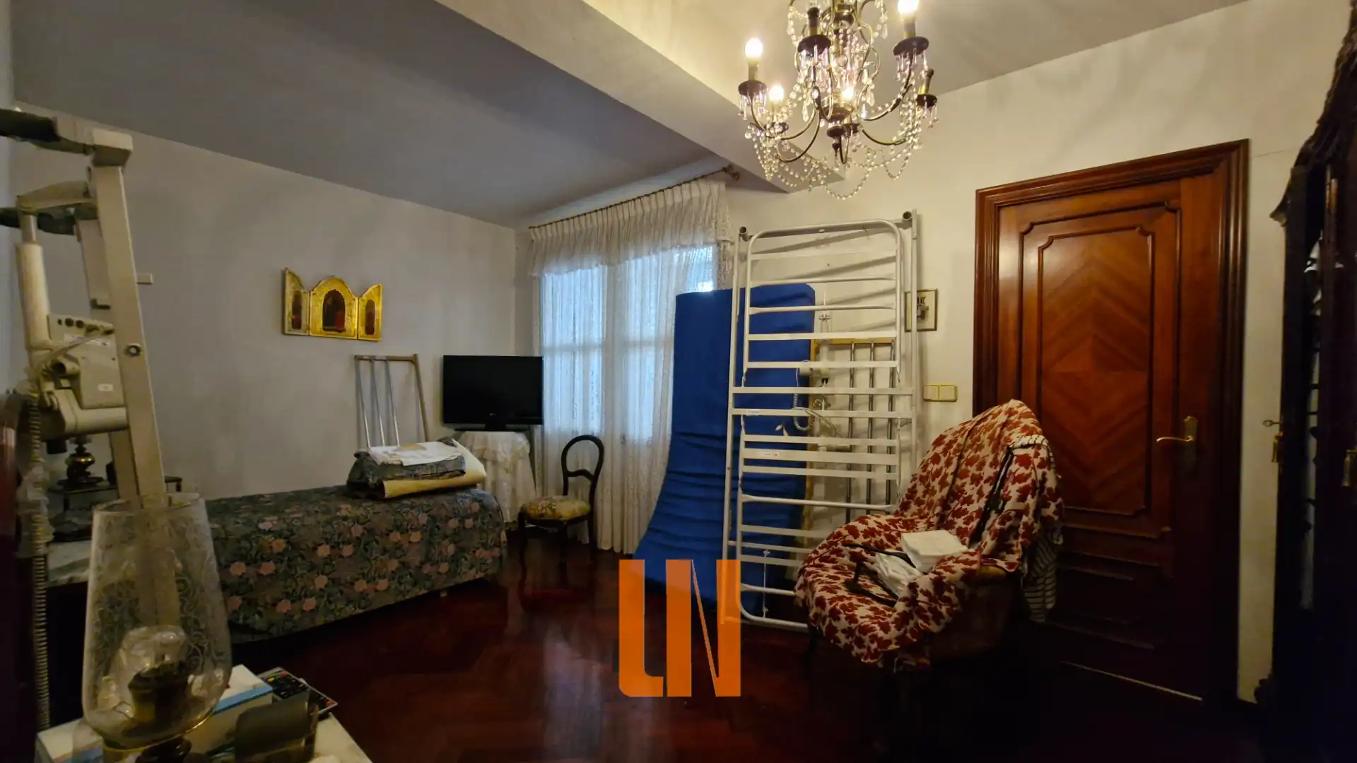 Dormitori de Edifici en venda en A Coruña Capital  amb Alarma