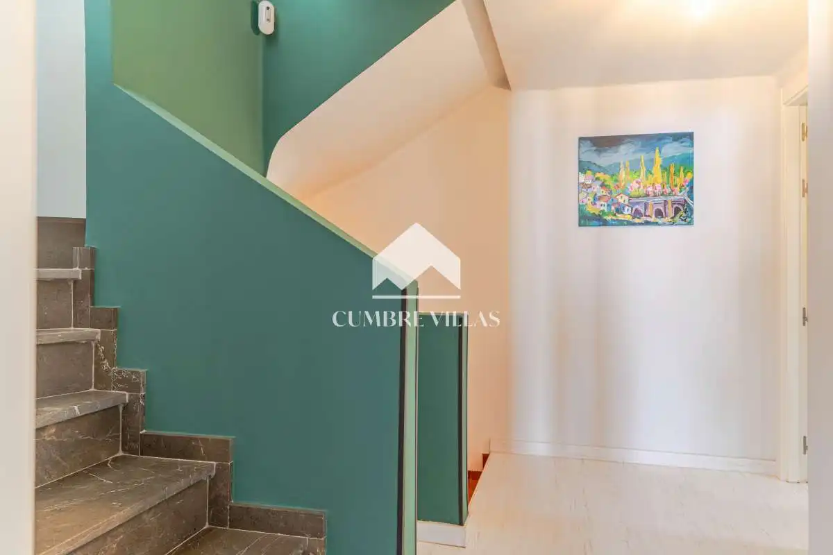 Casa adosada en venta en Almuñécar con Terraza, Trastero y Internet