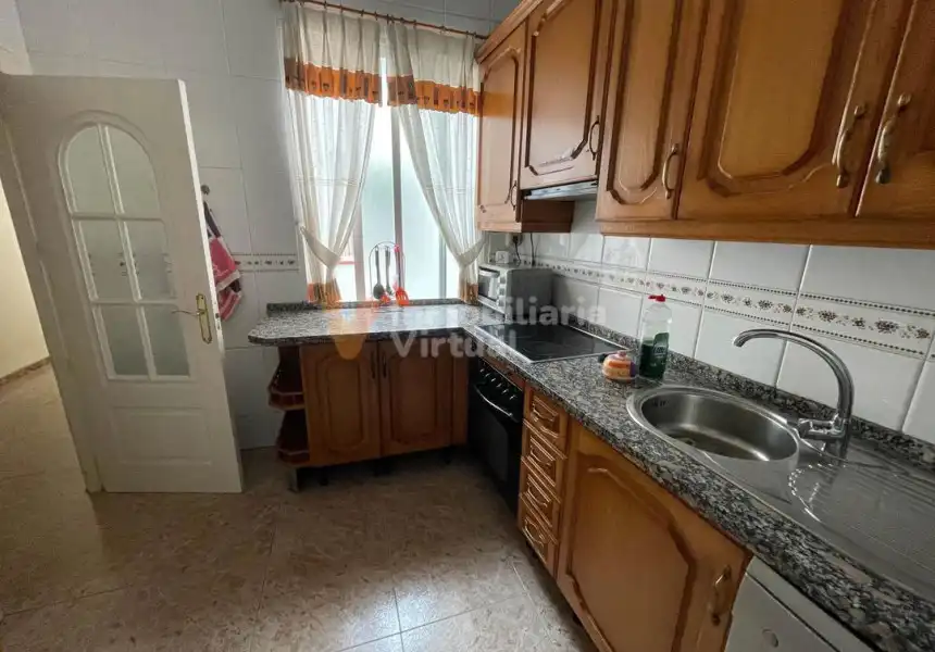Piso con terraza en venta en Calle Julio Romero de Torres, imagen 10