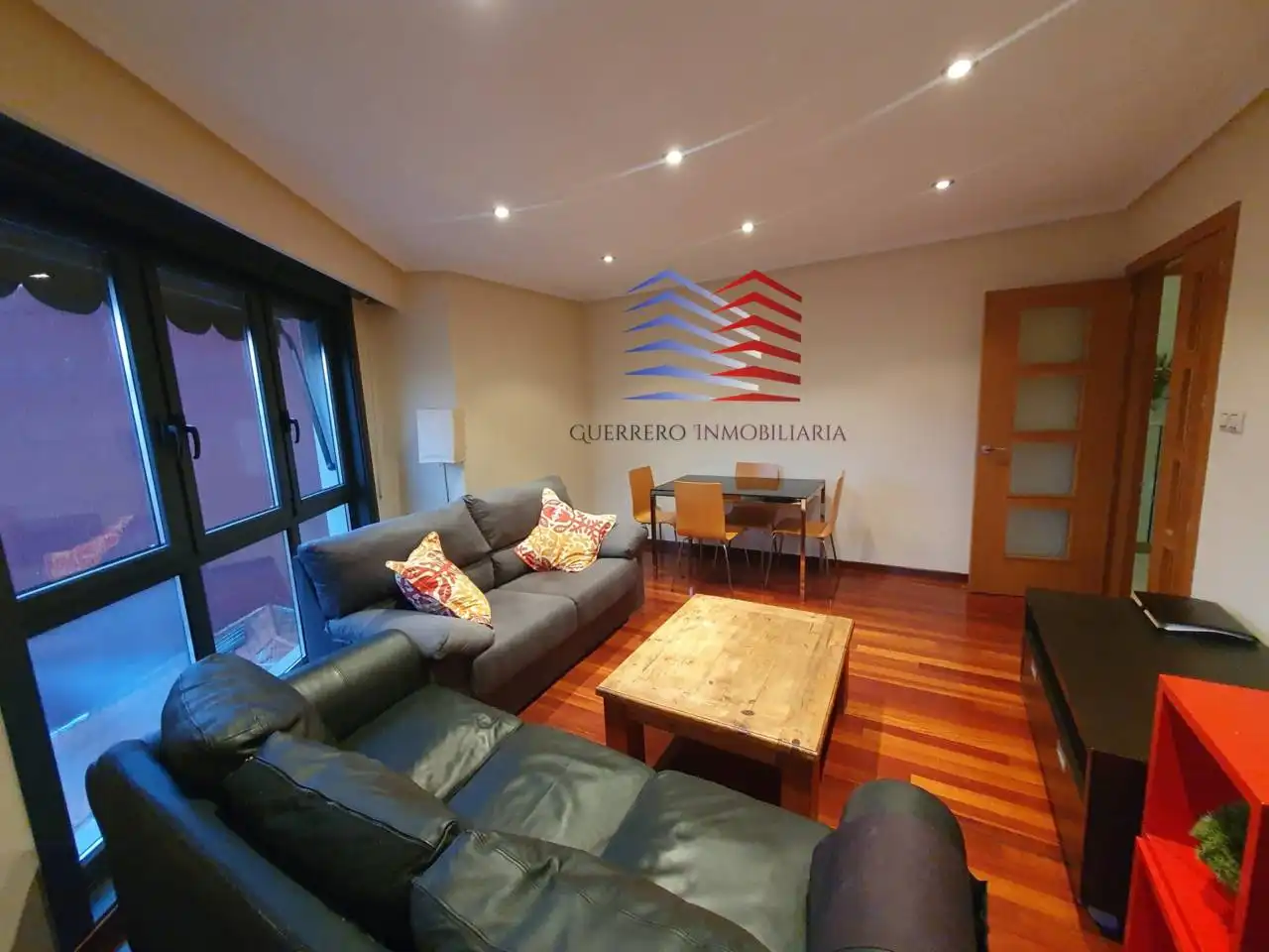 Wohnzimmer von Wohnung zur Miete in Ourense Capital  mit Heizung, Parkett und Terrasse