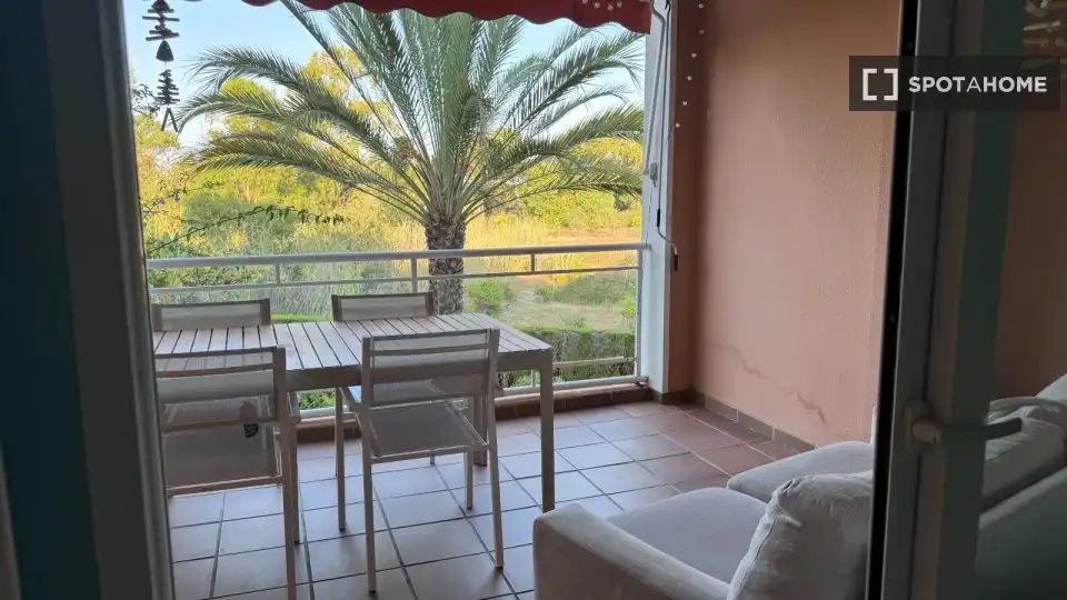 Terrace of Flat for rent in Oliva  with Air Conditioner, Heating and Furnished