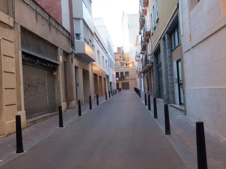 Exterior view of Garage for rent in Reus