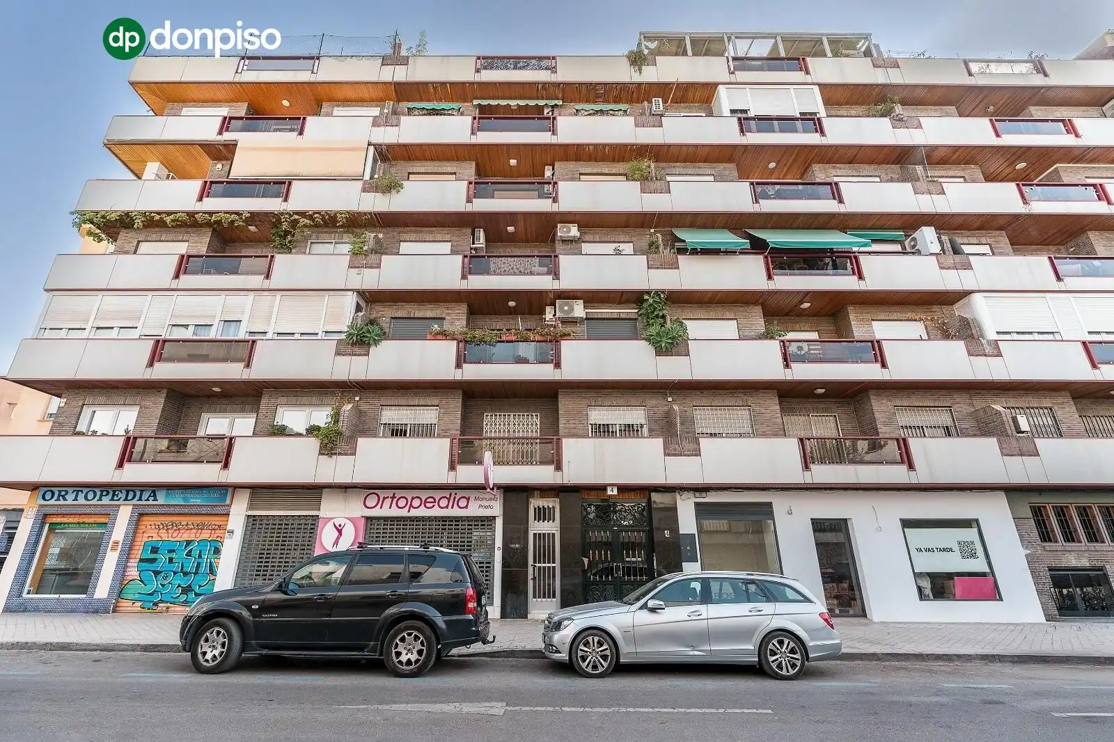 Vista exterior de Piso en venta en Granada