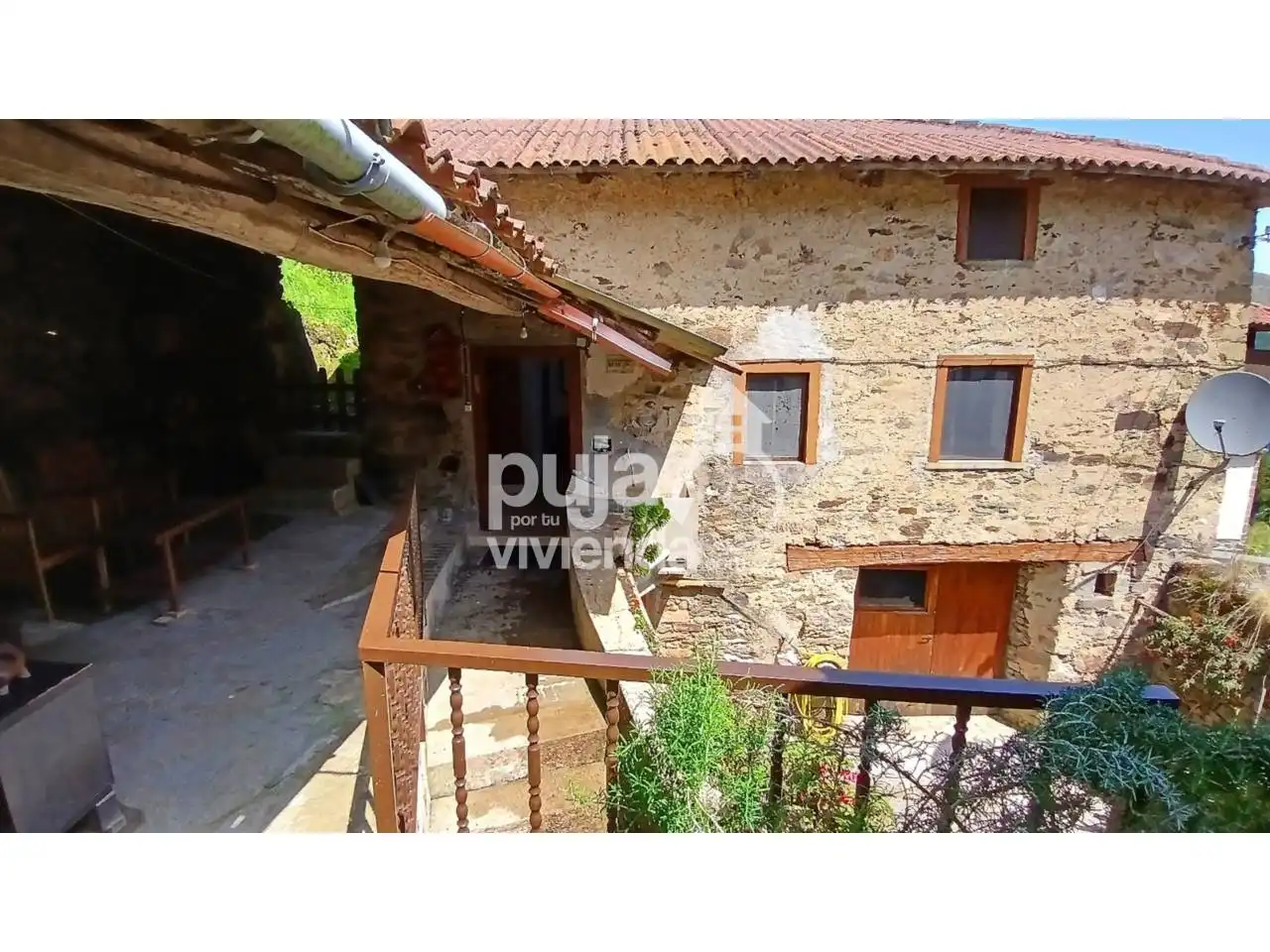 Vista exterior de Casa o chalet en venta en Tineo con Jardín privado, Terraza y Amueblado