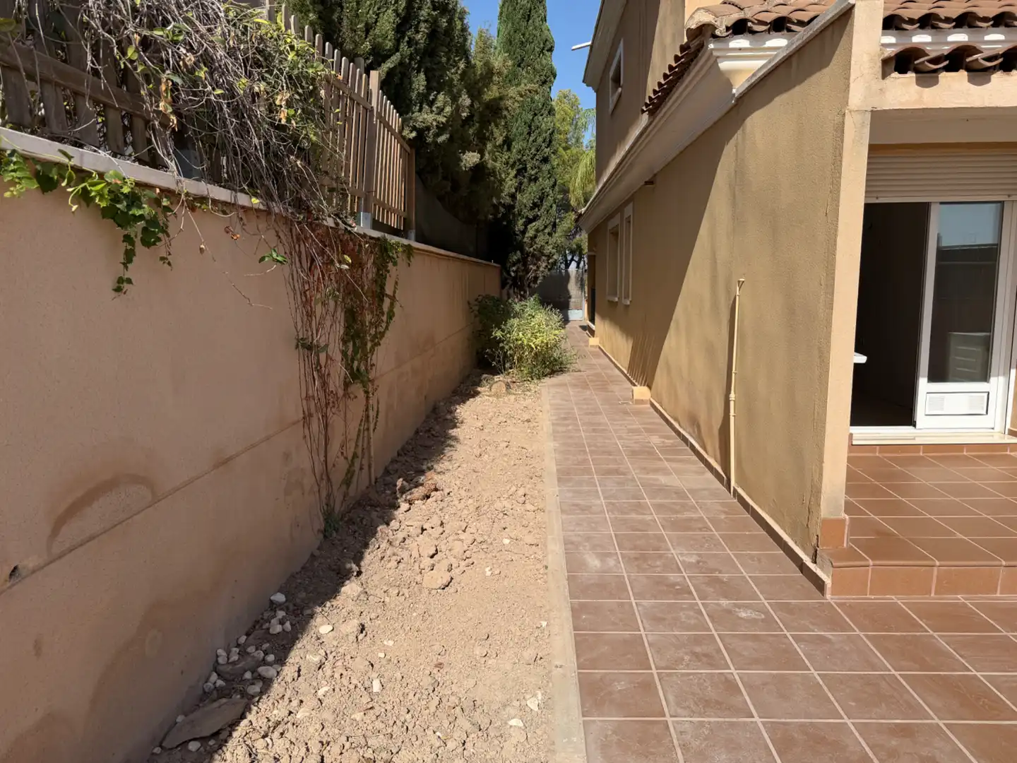 Vista exterior de Casa adosada en venta en Murcia con Aire acondicionado, Calefacción y Jardín privado