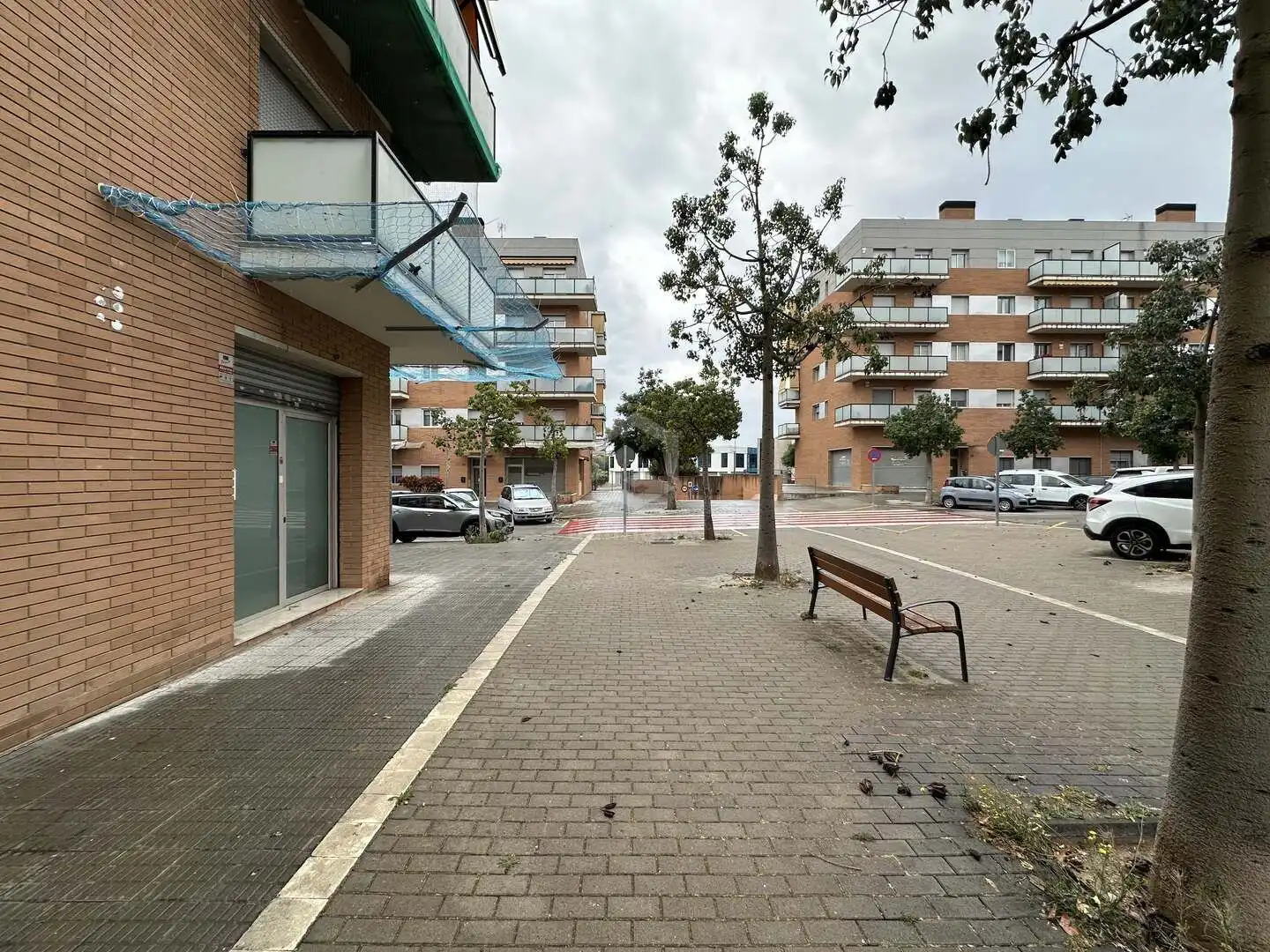 Vista exterior de Local en venta en Abrera