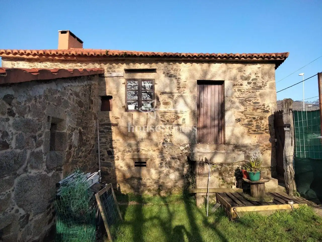 Vista exterior de Finca rústica en venda en Ferrol amb Calefacció i Jardí privat