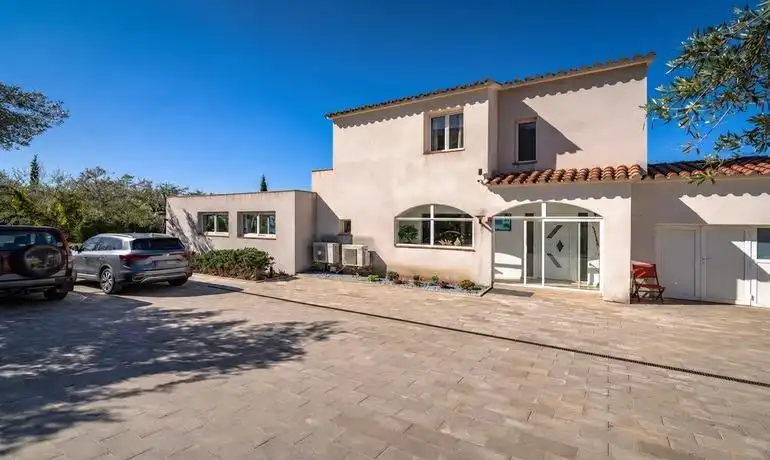 Casa con piscina in vendita a Palau-saverdera, imagen 2