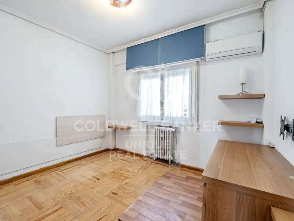 Habitación de Piso en venta en Madrid con Terraza