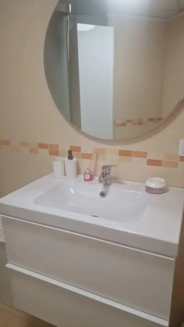 Bathroom of Flat for rent in La Zubia