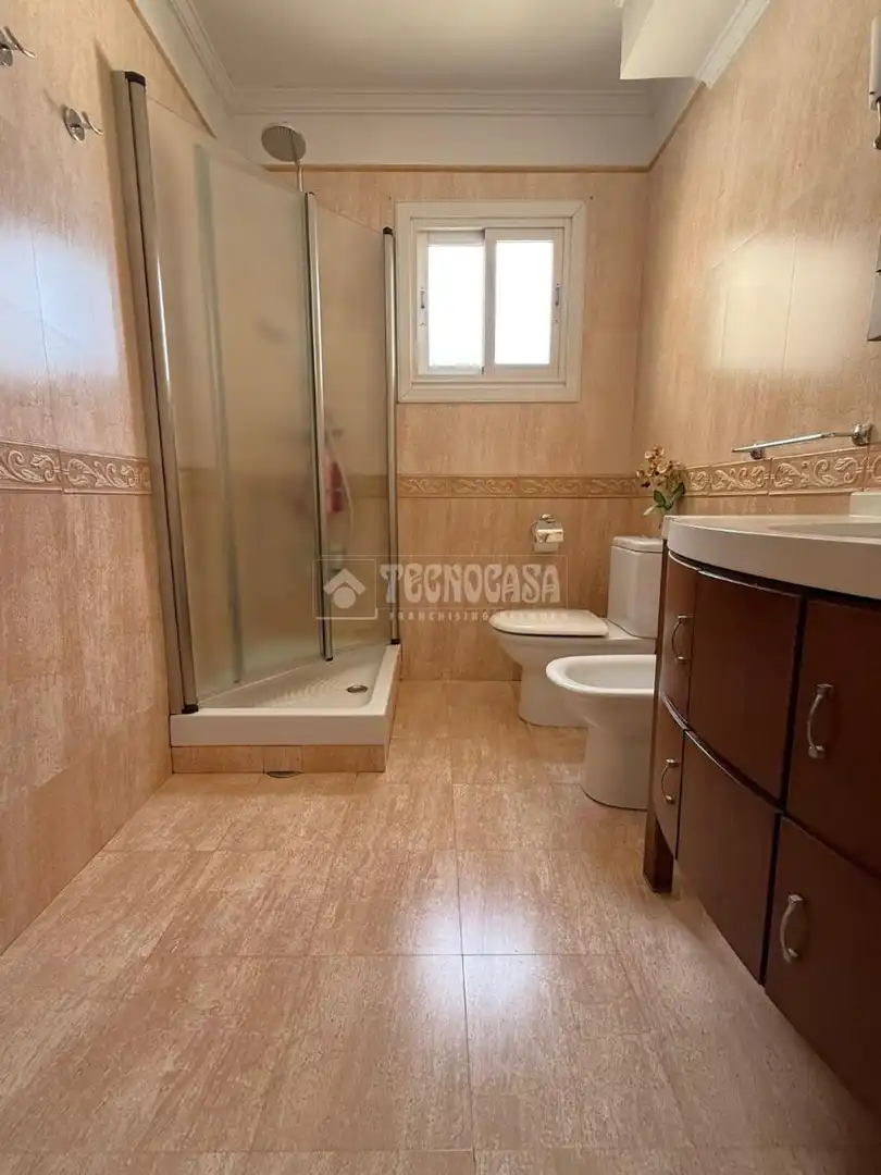 Baño de Piso en venta en Málaga con Aire acondicionado y Terraza