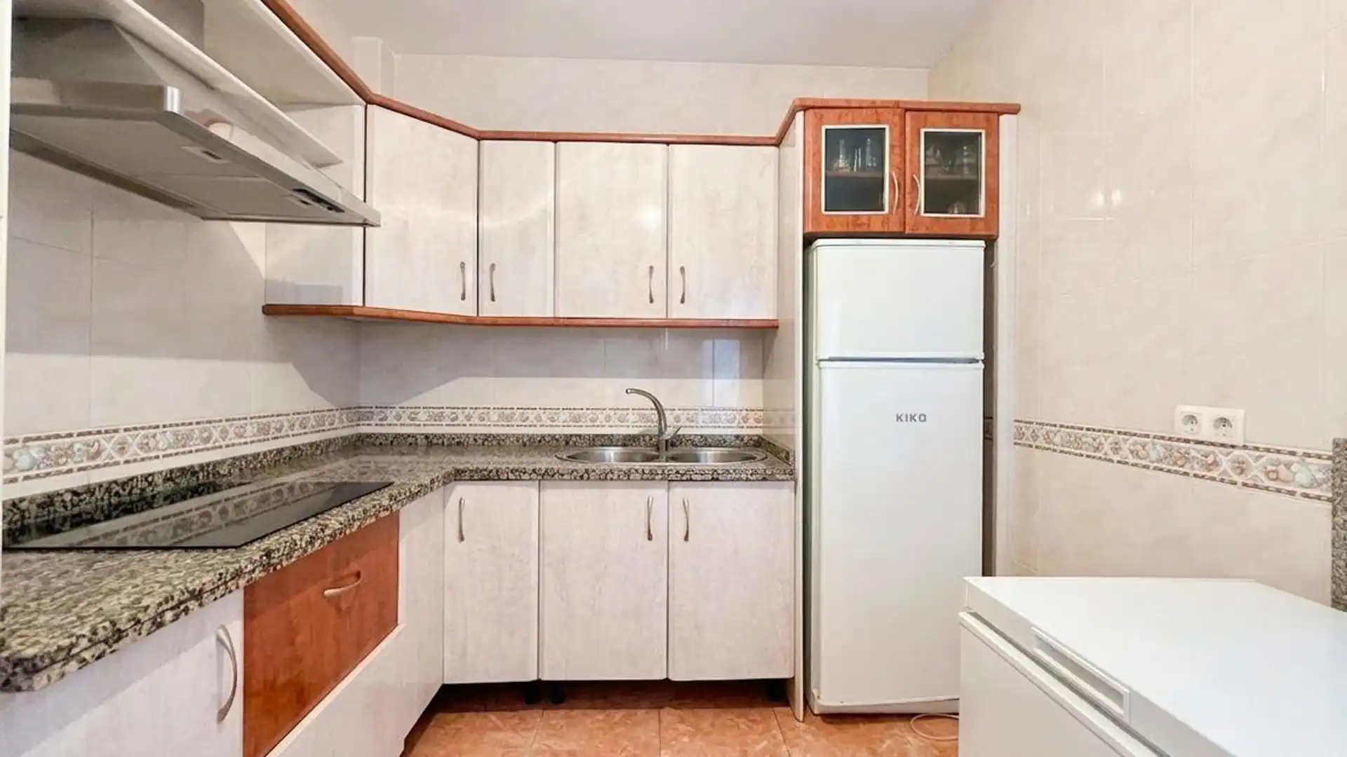 Kitchen of Houses for sale in Málaga Capital  with Terrace, Storage room and Balcony