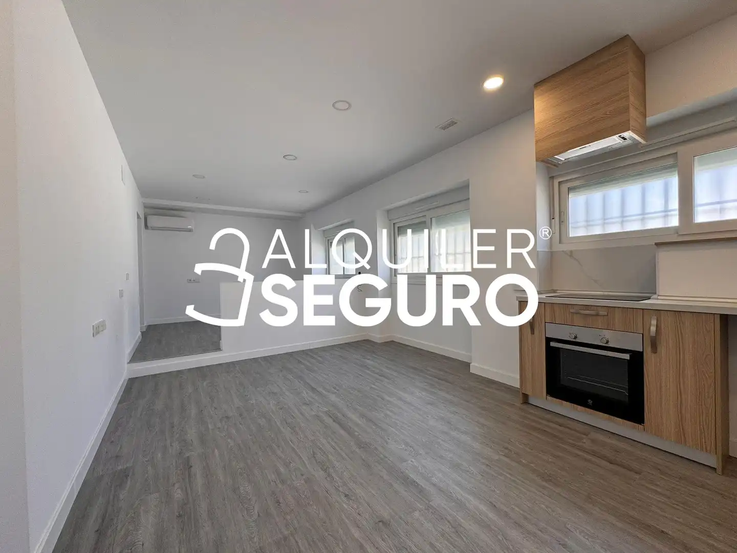 Estudio de alquiler en Juan Zofio, Almendrales