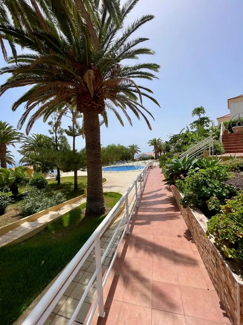 Swimming pool of Houses for rent in Radazul