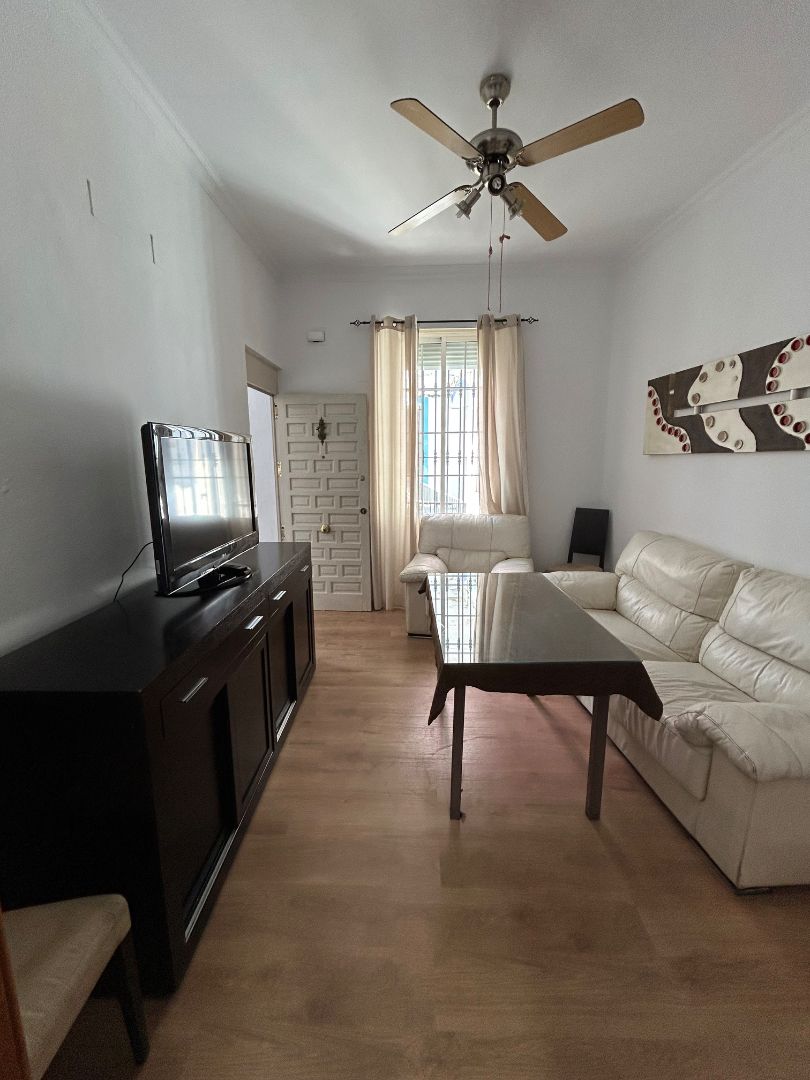 Sala de estar de Piso en venta en Badajoz Capital con Calefacción, Parquet y Amueblado