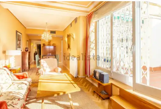 Penthouse with terrace for sale in Calle de Claudio Coello
