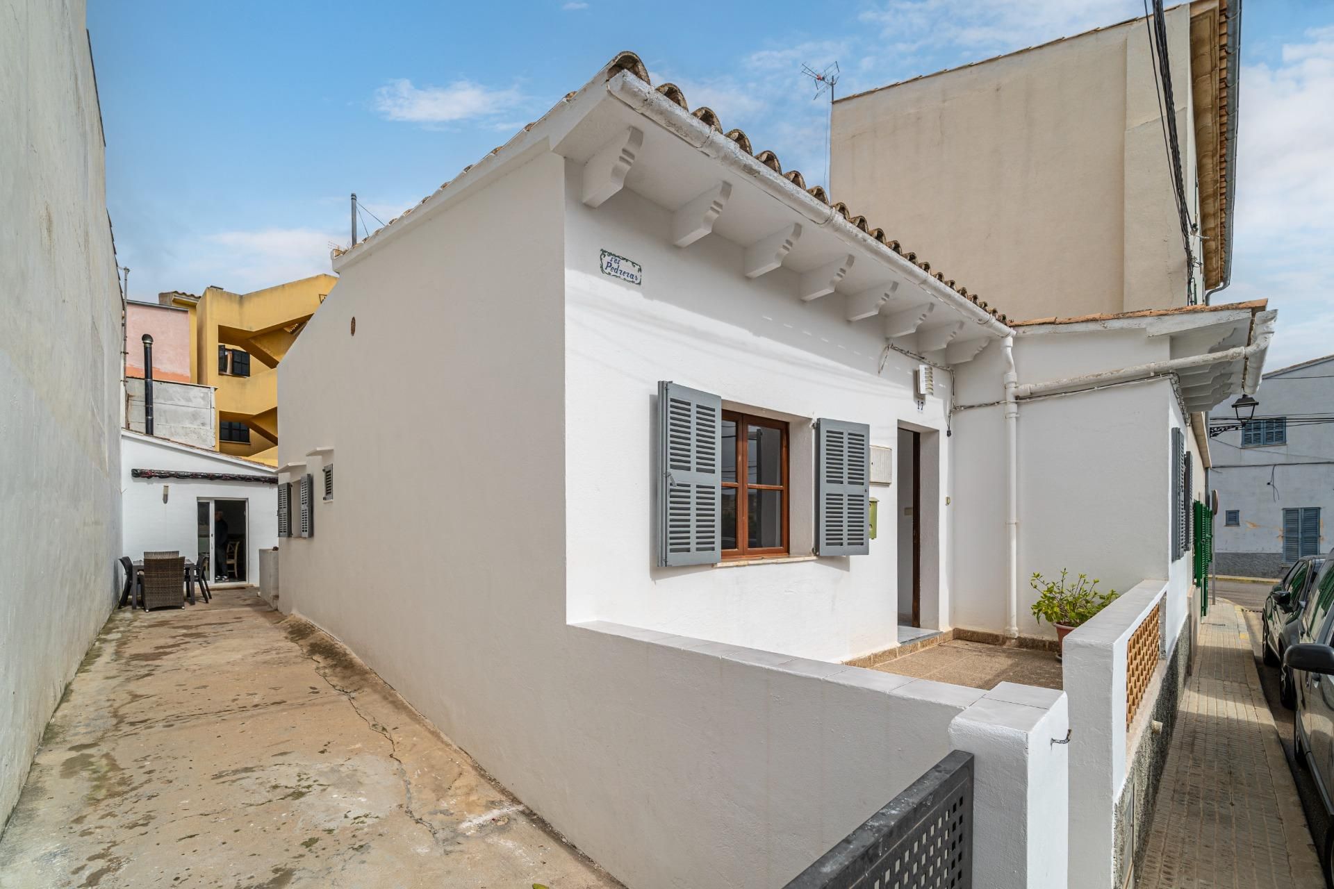 Vista exterior de Casa o xalet en venda en Capdepera amb Jardí privat, Terrassa i TV