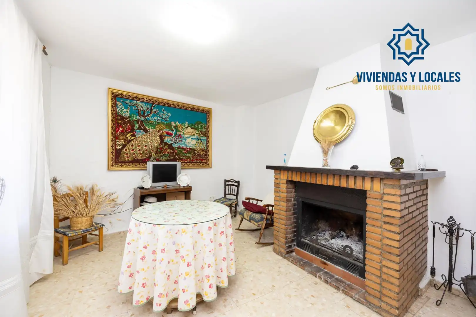 Sala de estar de Finca rústica en venta en Armilla con Jardín privado y Terraza